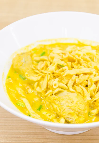 Zuppa di spaghetti tailandesi al curry — Foto Stock