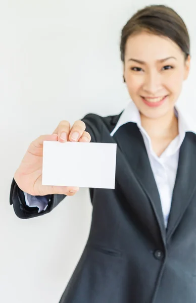 Young business woman show empty card — Stock Photo, Image