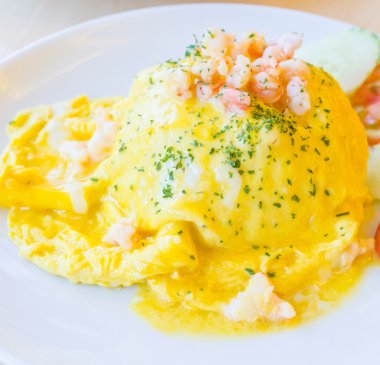 sahanda yumurta karides