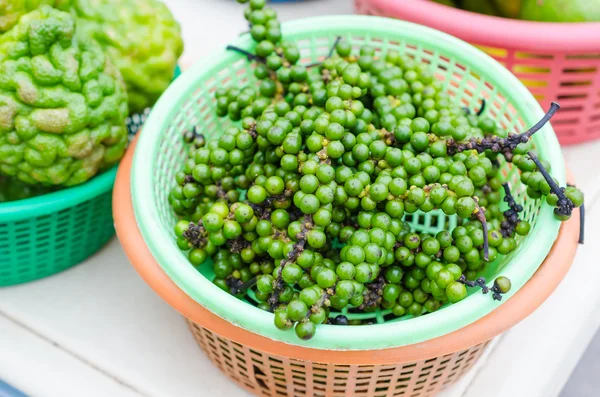 Fresh black pepper — Stock Photo, Image