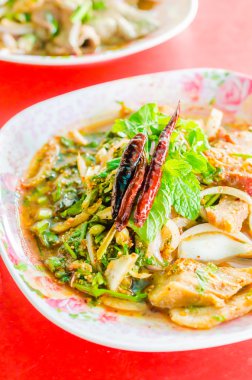 domuz eti baharatlı salata