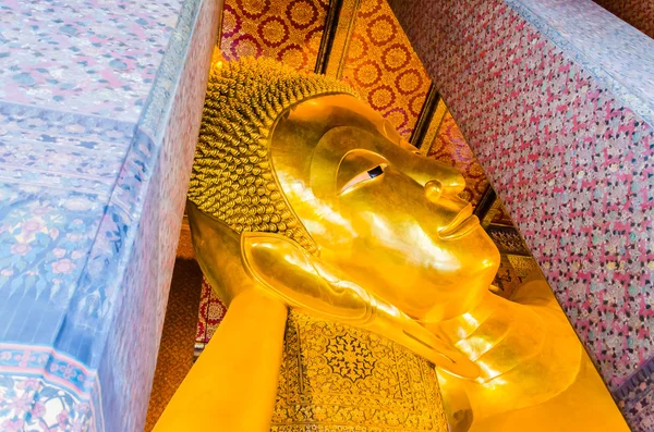 Buddha sdraiato — Foto Stock