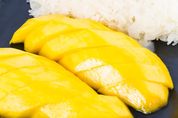 Mango and sticky rice — Stock Photo, Image