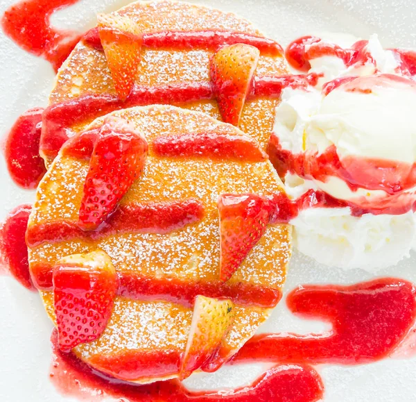 Pancakes strawberry — Stock Photo, Image