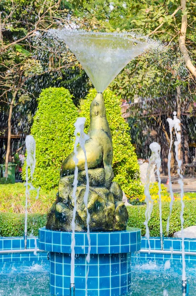 Fontana nel parco — Foto Stock