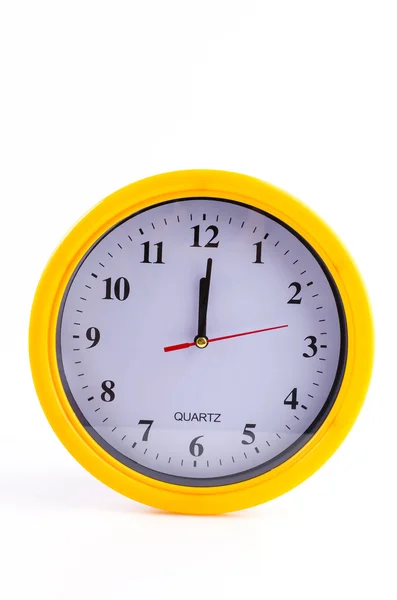 Alarma reloj amarillo aislada sobre fondo blanco — Foto de Stock