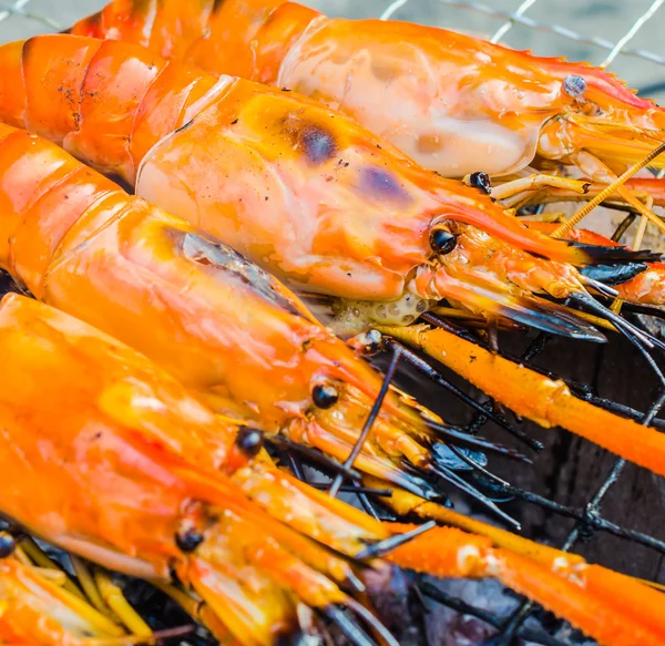 Camarones a la parrilla —  Fotos de Stock