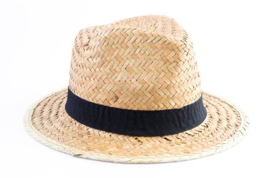 Hasır şapka izole beyaz zemin üzerine