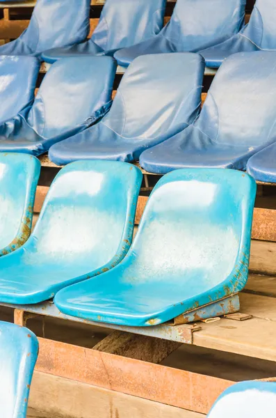 Asientos de estadio vacíos —  Fotos de Stock