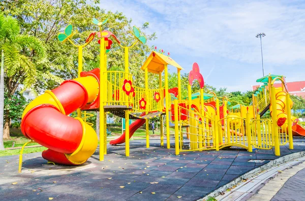 Playground ao ar livre — Fotografia de Stock