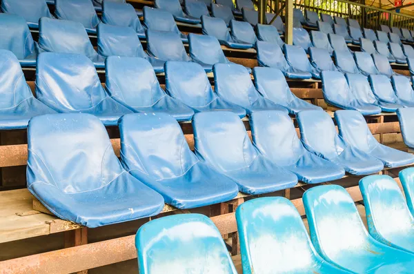 Asientos de estadio vacíos — Foto de Stock