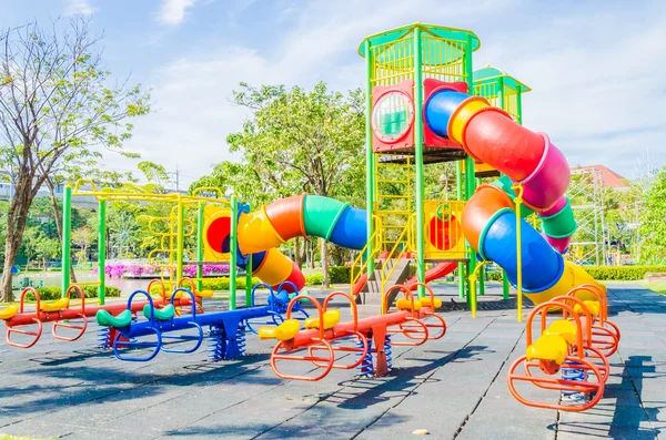 Parque infantil —  Fotos de Stock