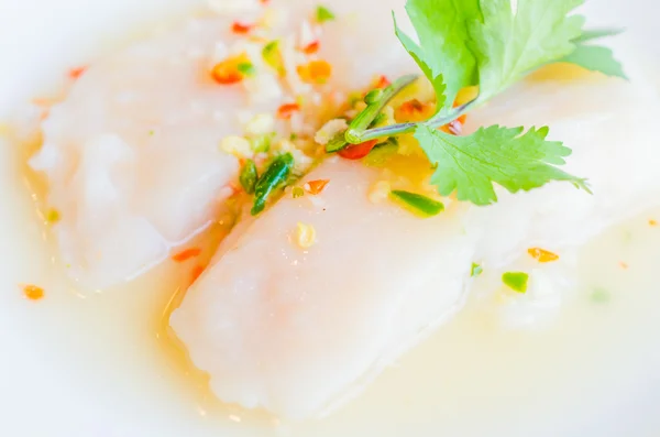 Pesce al vapore con limone — Foto Stock