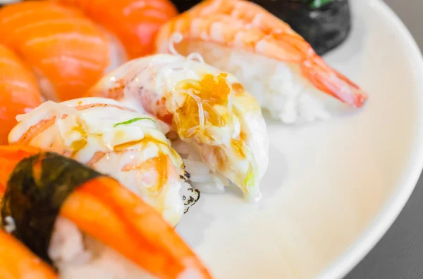 Sushi japansk mat — Stockfoto
