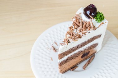 siyah kiraz ile çikolatalı kek