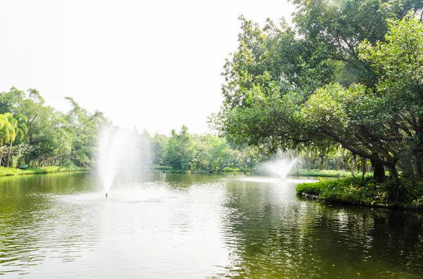 Fountain park — Stockfoto