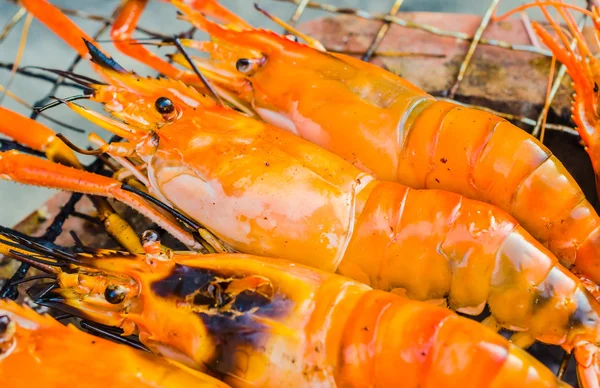 Camarones a la parrilla —  Fotos de Stock