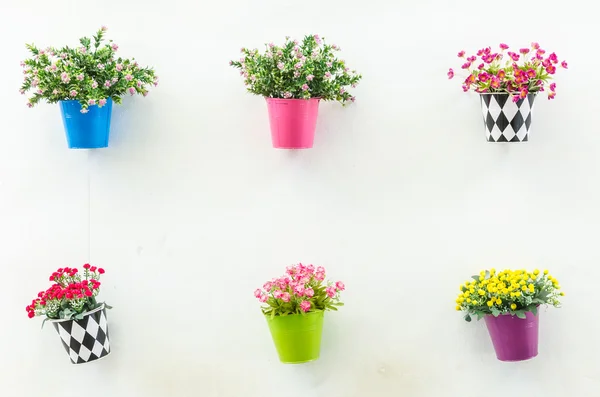 プラスチック製の花の花瓶 ストック画像