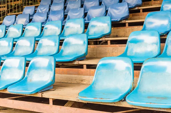 Asientos de estadio vacíos — Foto de Stock