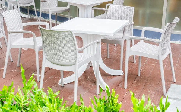 Table and chair — Stock Photo, Image