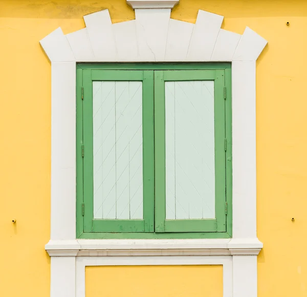 Dřevěné okno — Stock fotografie