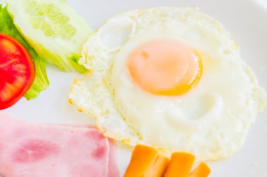 sahanda yumurta ve Kahvaltı