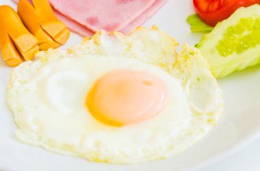 sahanda yumurta ve Kahvaltı