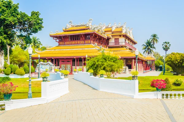 Chinese temple in bang pa — Stock Photo, Image