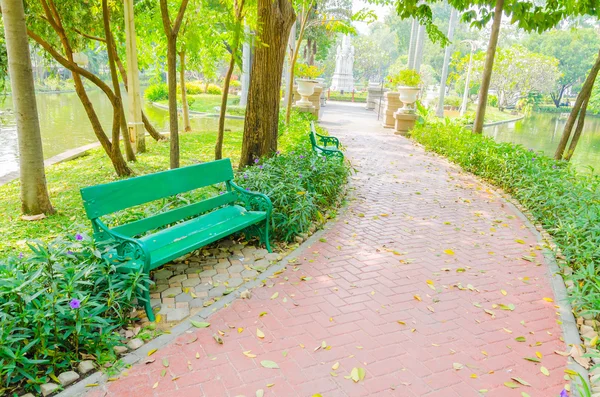 Parco delle panchine — Foto Stock