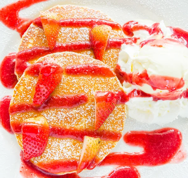Pancakes strawberry — Stock Photo, Image