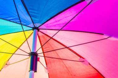 renkli şemsiye
