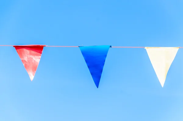 Drapeaux de fête couleur — Photo