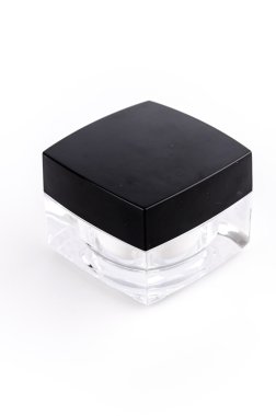 boş kozmetik şişe