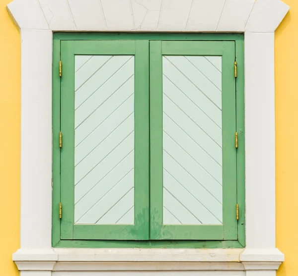 Janela de madeira — Fotografia de Stock