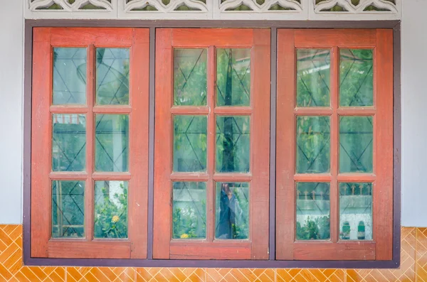 Старих дерев'яних вікон — стокове фото