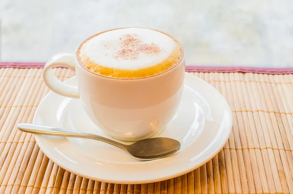 Warme cappuccino — Stockfoto
