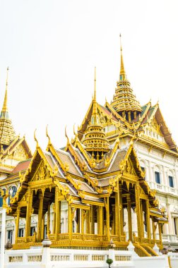 Zümrüt Tapınağı