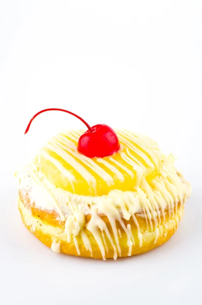 Kirschen-Donut — Stockfoto