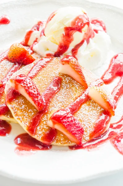 Pancakes strawberry — Stock Photo, Image