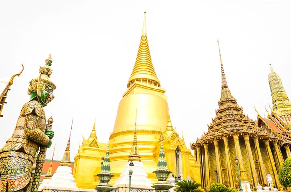 タイのエメラルド寺院 — ストック写真
