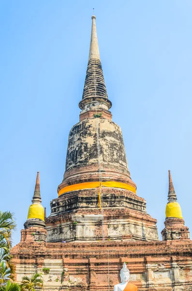 Храм Ват Яй Чаймонгколь — стоковое фото