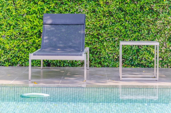 Cama de piscina — Fotografia de Stock