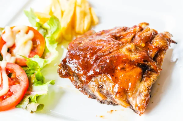 Costelas grelhadas carne bife — Fotografia de Stock