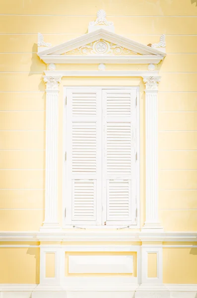 Old classic window — Stock Photo, Image