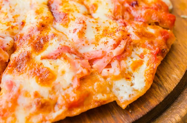 Pizza with ham — Stock Photo, Image