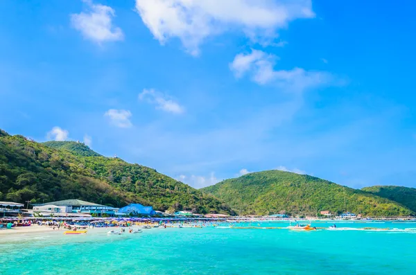 Koh larn wyspie tropikalnej plaży — Stockfoto
