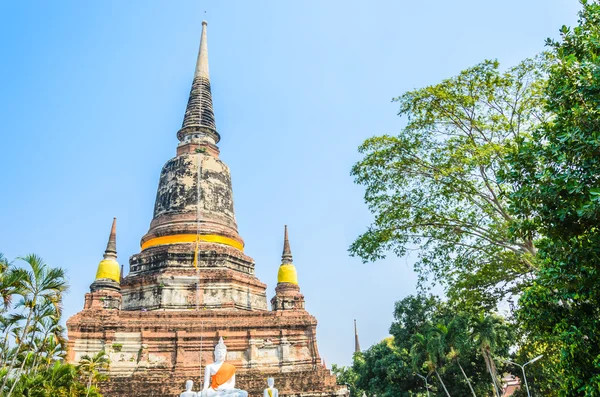 Wat yai chaimongkol tempel — Stockfoto