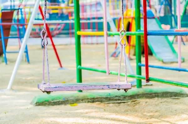 Balanço do parque infantil — Fotografia de Stock