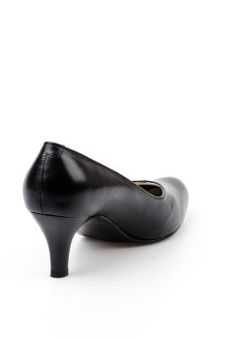 siyah deri ayakkabı