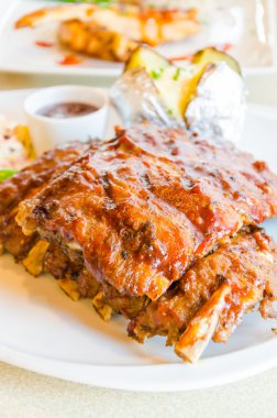 Barbekü kaburga biftek